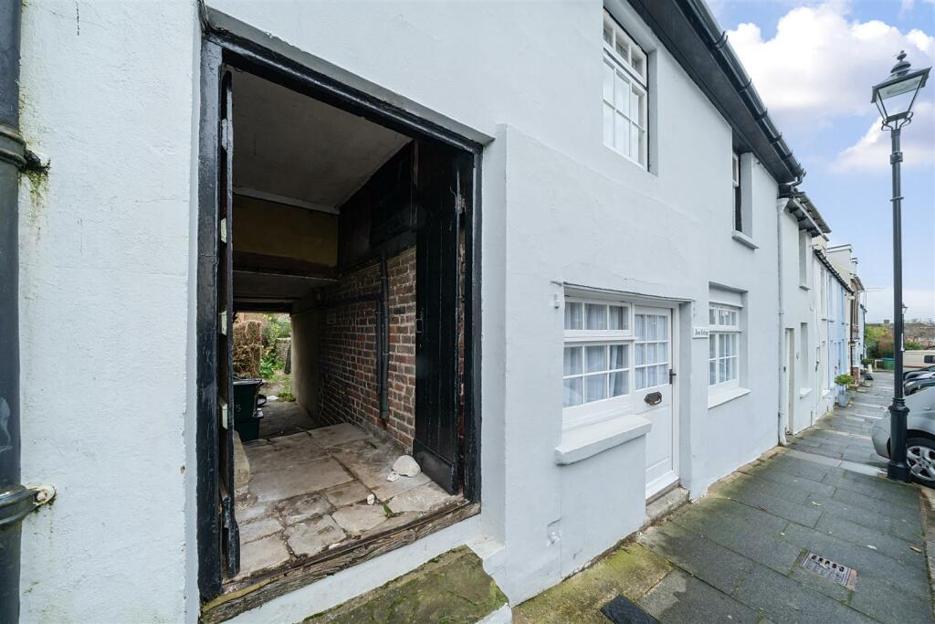 Additional image 14 of Tarrant Street, Arundel