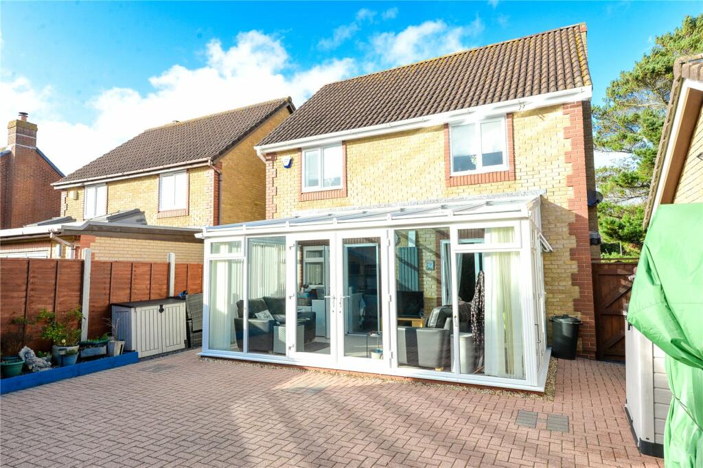 Additional image 14 of Studley Court, Barton On Sea, New Milton, Hampshire, BH25