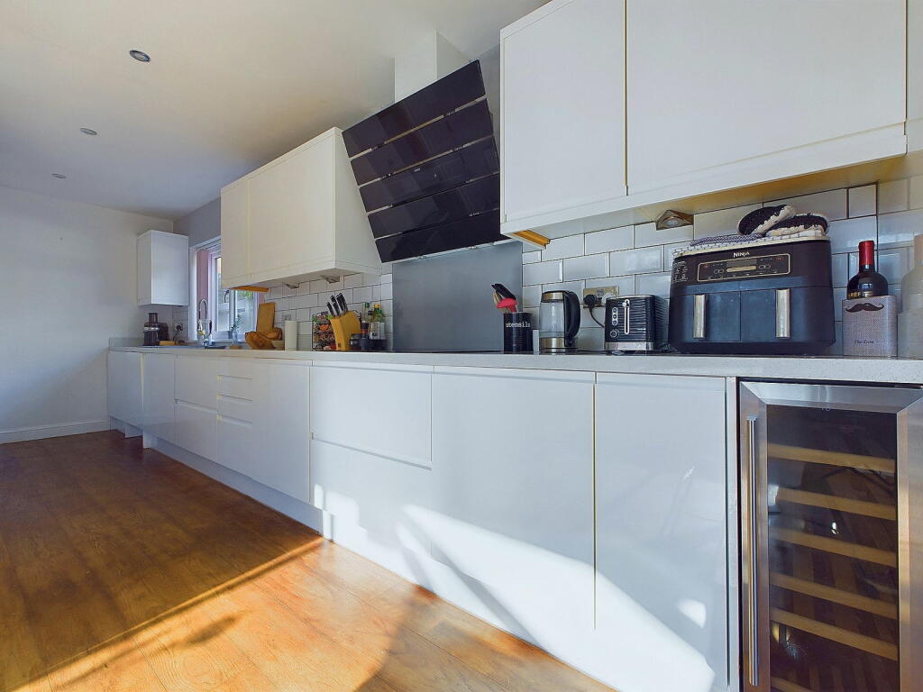 Additional image 5 of Edward Close, Hove, BN3 6WJ