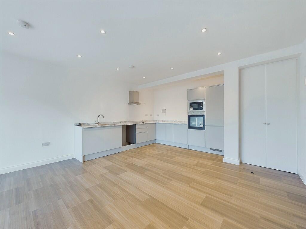 Additional image 4 of Oceanview Heights, Montague Place, Worthing, BN11 3FU