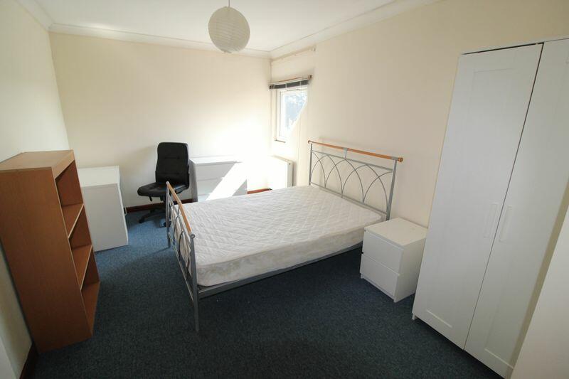 Additional image 9 of AVAILABLE SEPTEMBER 2025 -4 Double bedroom Student property Bournemouth