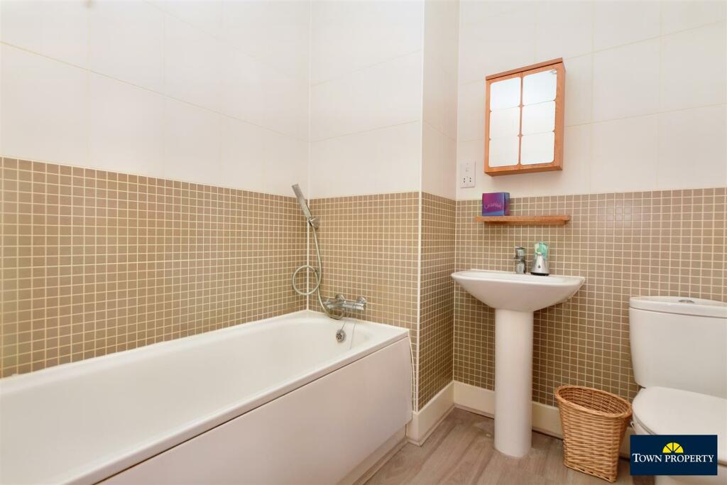 Additional image 10 of Buttercup Drive, Polegate