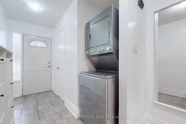 Additional image 19 of 3420 Kingston Rd Unit 5