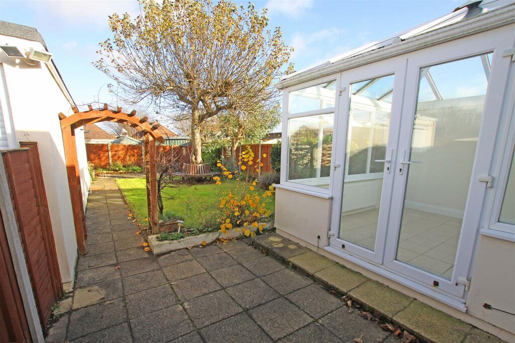 Additional image 13 of Huntfield Road, Bournemouth