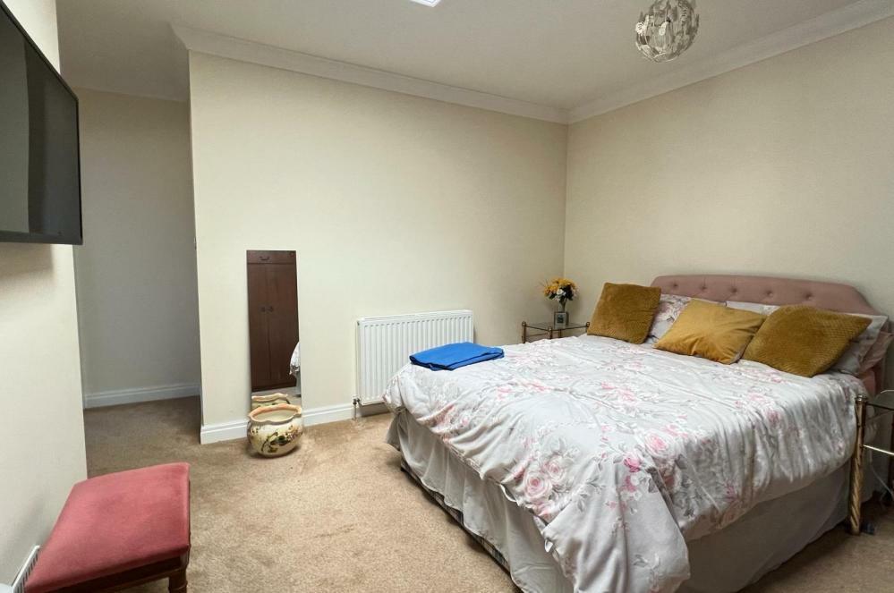 Additional image 10 of Oaks Drive, St Leonards, BH24 2QR