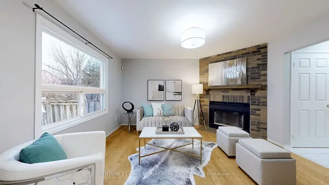 Additional image 8 of 77 Roxanne Cres