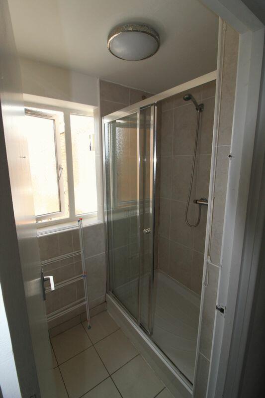 Additional image 7 of AVAILABLE FOR STUDENTS FROM 1ST SEPTEMBER 2025-4 Bedroom Student Flat -Bournemouth