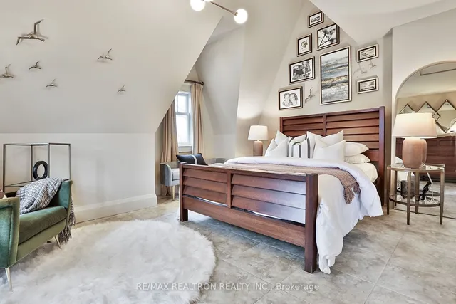 Additional image 19 of 351 Woburn Ave