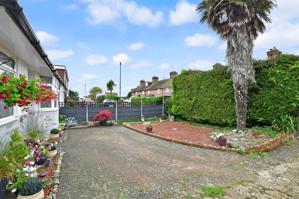 Additional image 12 of Fitzalan Road, Arundel, West Sussex