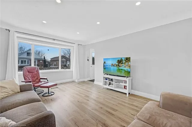 Additional image 7 of 237 East 19th St