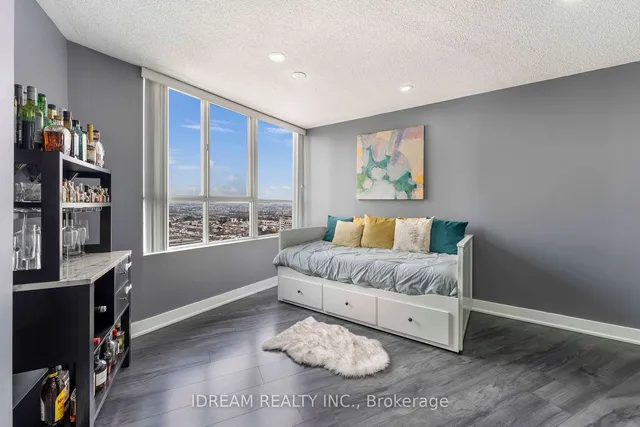 Additional image 9 of 3700 Kaneff Cres Unit Ph06