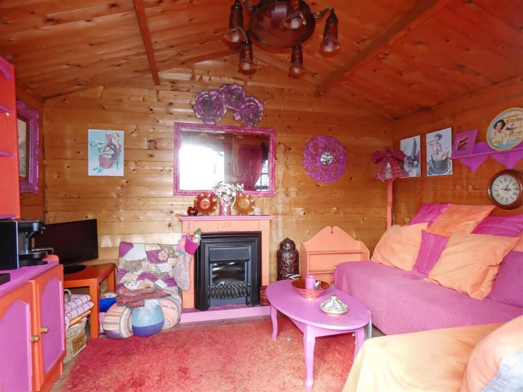 Additional image 12 of Seawaves Close, East Preston