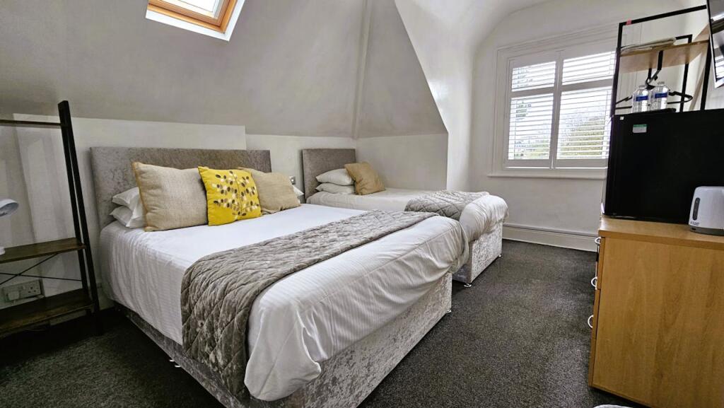 Additional image 5 of Kantara Guest House, 8 Gardens View, Bournemouth, BH1 3QA