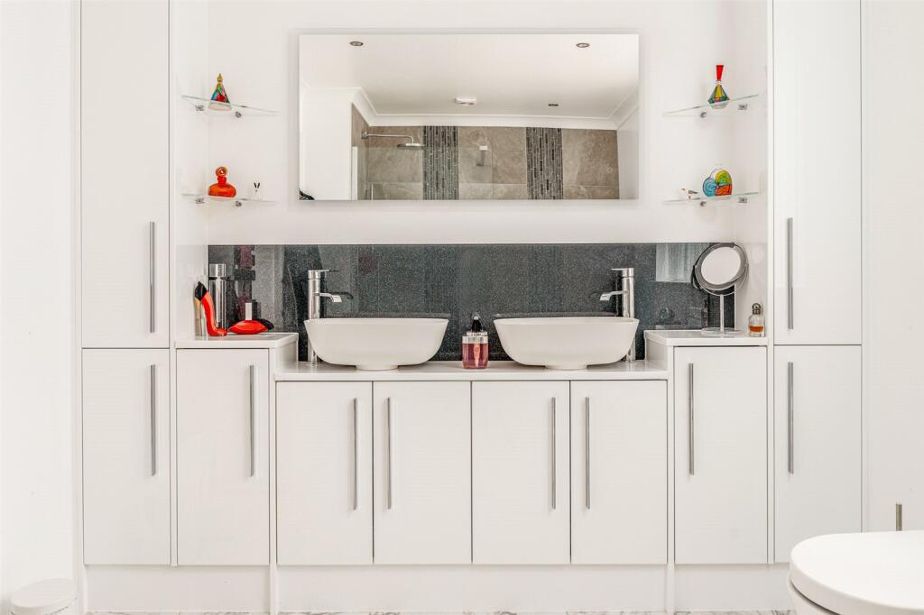 Additional image 14 of Selhurst Close, East Preston, Littlehampton, West Sussex, BN16