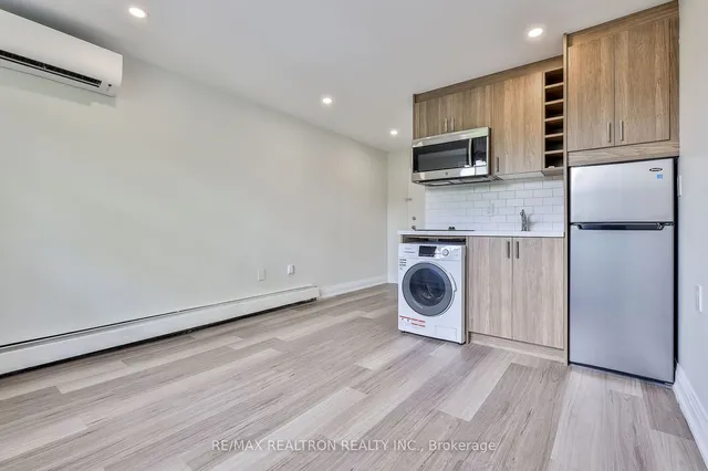 Additional image 10 of 1302 King St