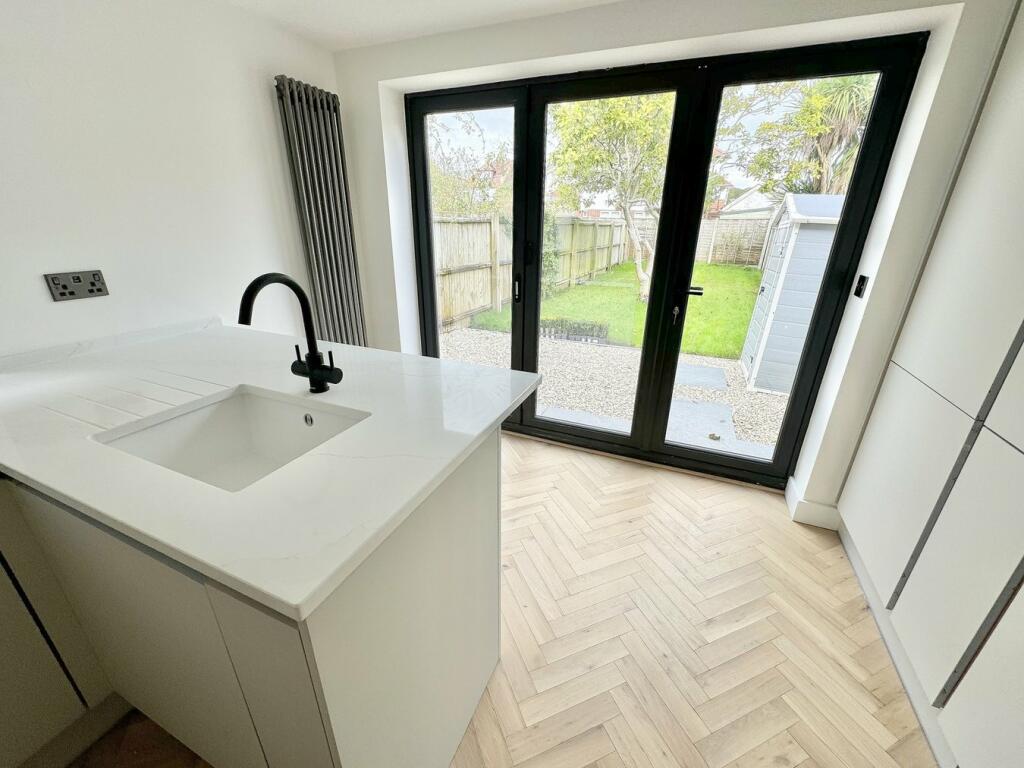 Additional image 5 of 15 Pottery Road, Whitecliff, Poole, BH14