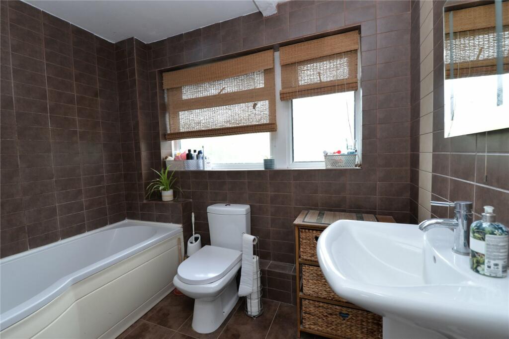 Additional image 10 of Willowdene Close, New Milton, Hampshire, BH25