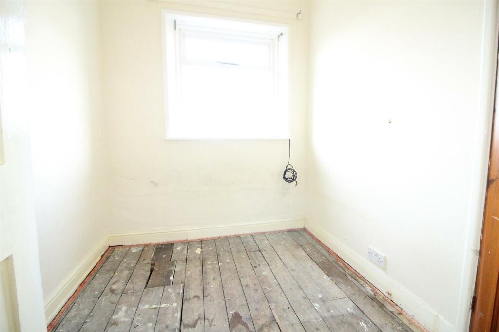 Additional image 6 of Carr House Gate, Wyke, Bradford