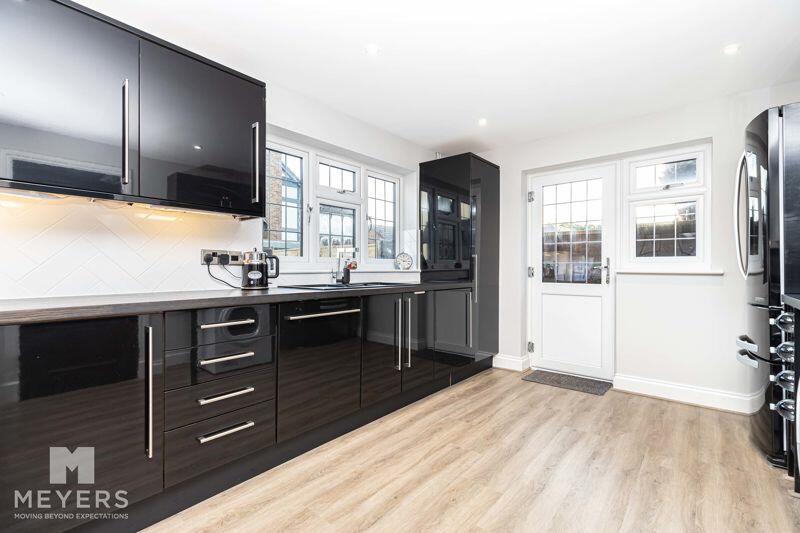 Additional image 5 of Walsingham Dene, Littledown, BH7