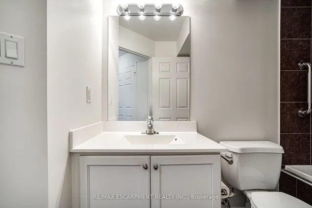 Additional image 28 of 1000 CREEKSIDE Dr Unit 605