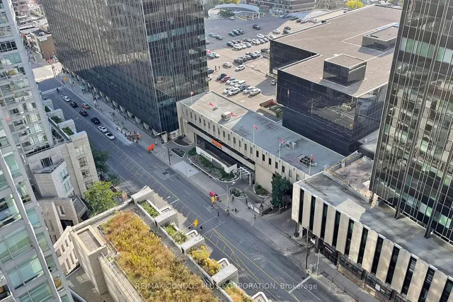 Additional image 22 of 2221 Yonge St Unit 2006