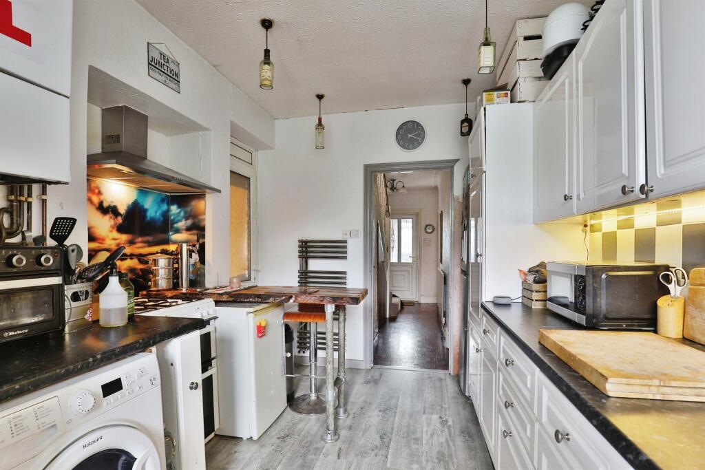 Additional image 4 of Evelyn Road, Bournemouth