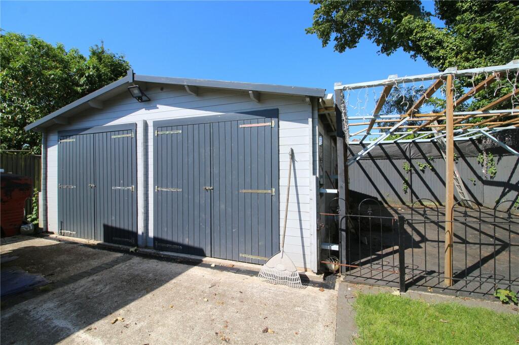 Additional image 9 of Vincent Road, New Milton, Hampshire, BH25