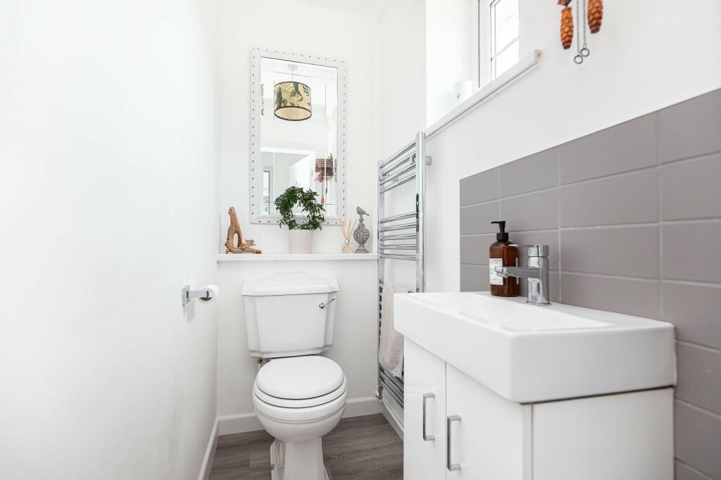 Additional image 9 of Lyon Avenue, New Milton, Hampshire. BH25 6AP