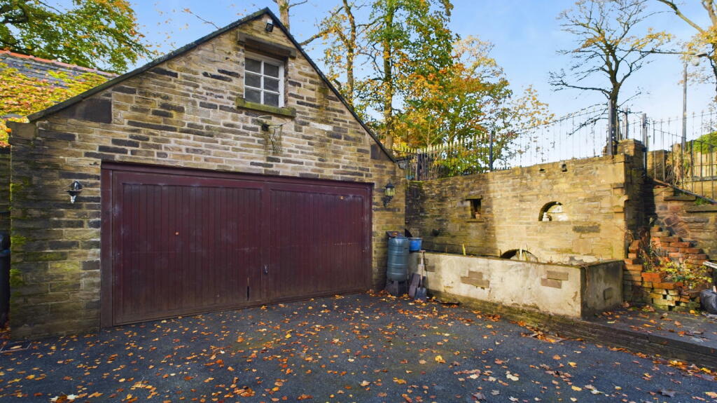 Additional image 48 of Clayton Lane, Clayton, Bradford, BD14 6PD