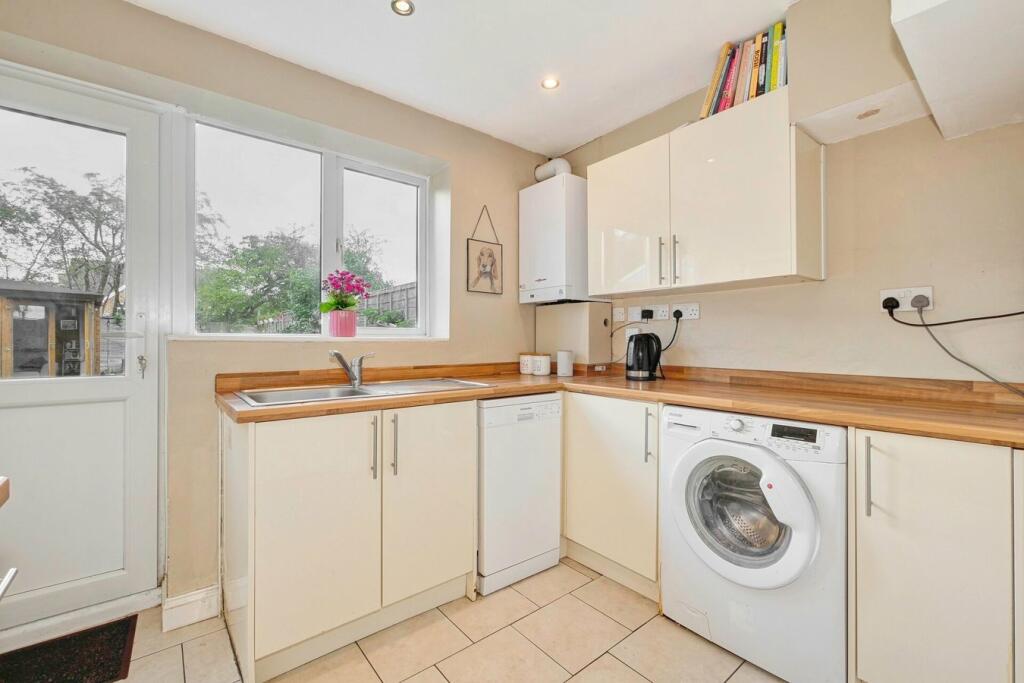 Additional image 12 of Hawks Town Crescent, Hailsham, BN27