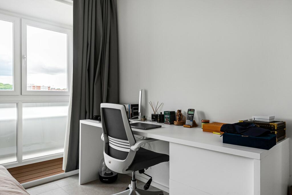 Additional image 12 of 10A Metropole Court, Kings Road, Brighton, BN1