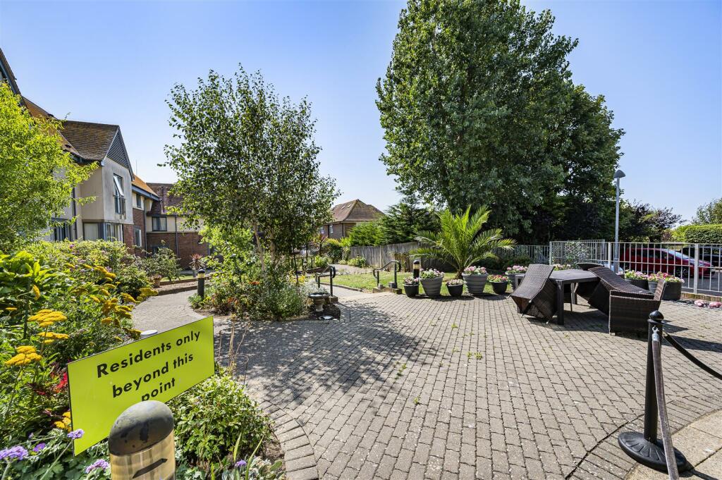 Additional image 17 of Sutton Avenue, Seaford