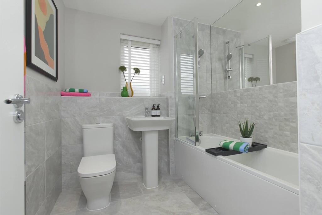 Additional image 5 of New Road
Hellingly
Hailsham
BN27 4EW