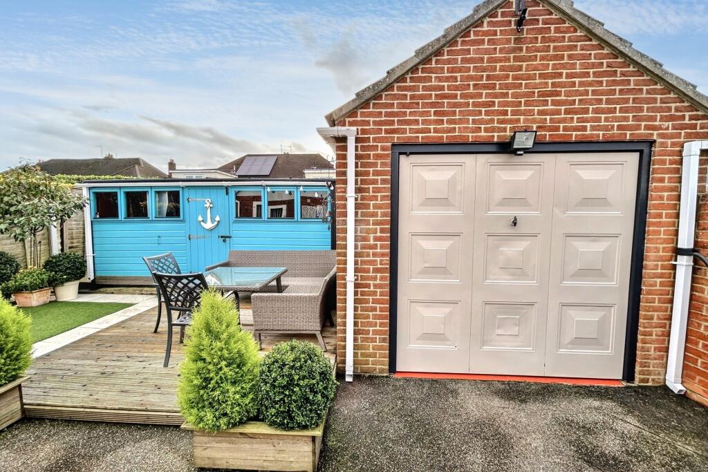 Additional image 18 of Parkstone