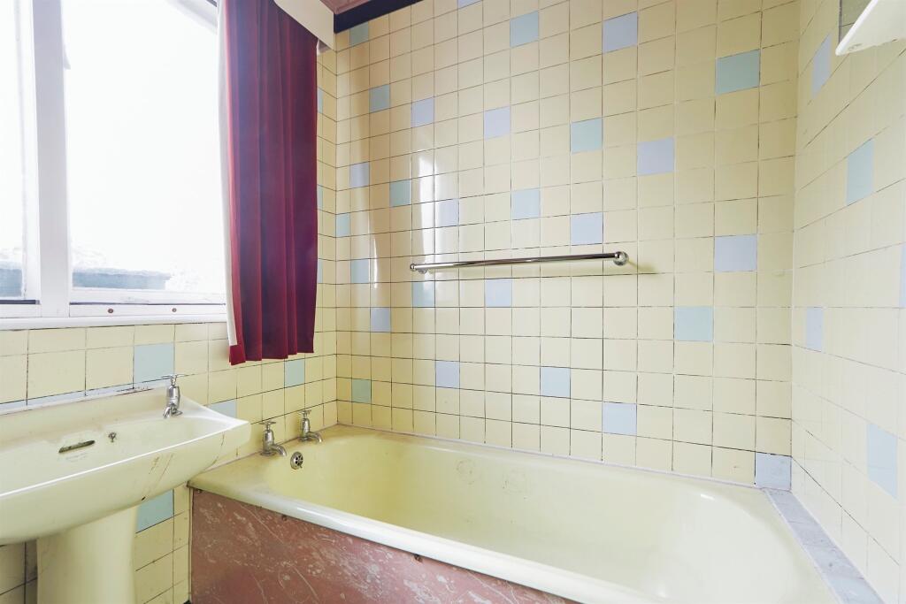 Additional image 14 of Brantwood Drive, Bradford