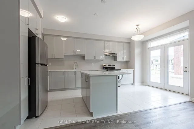 Additional image 11 of 1677 Sauble Crt