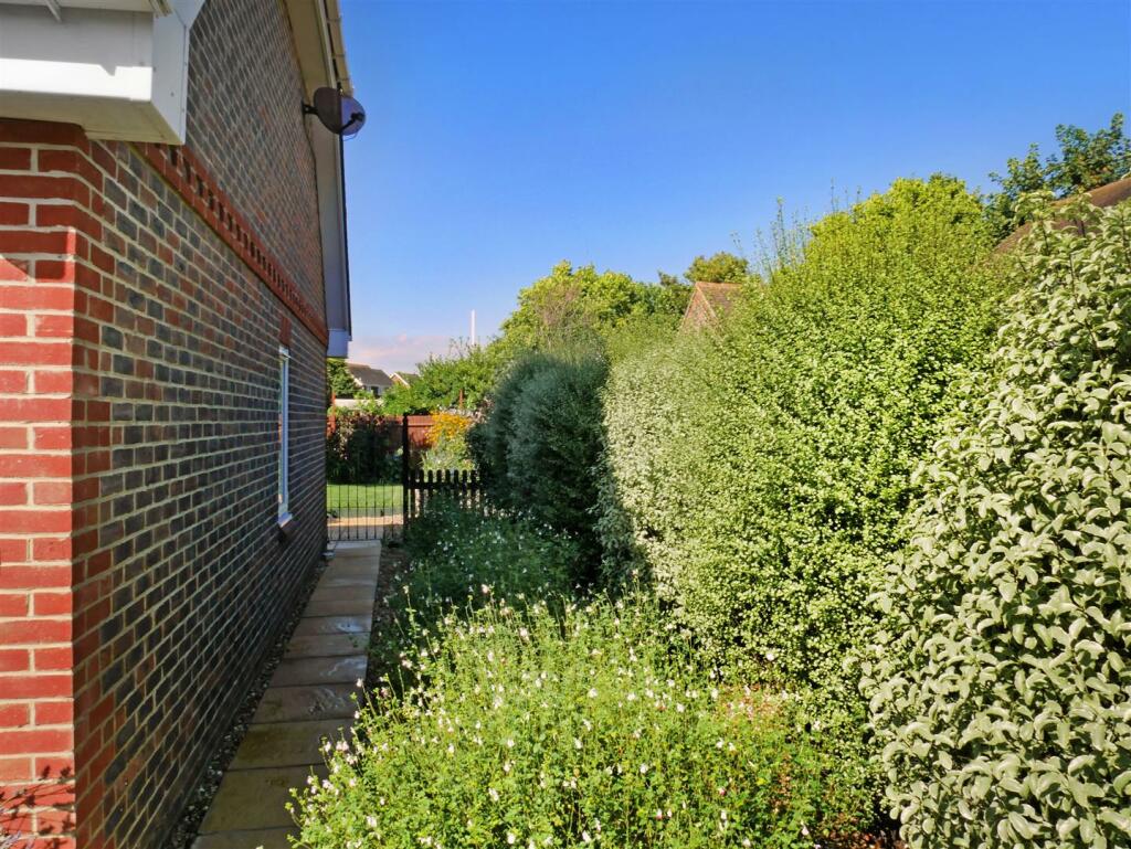 Additional image 22 of Sea Lane, East Preston