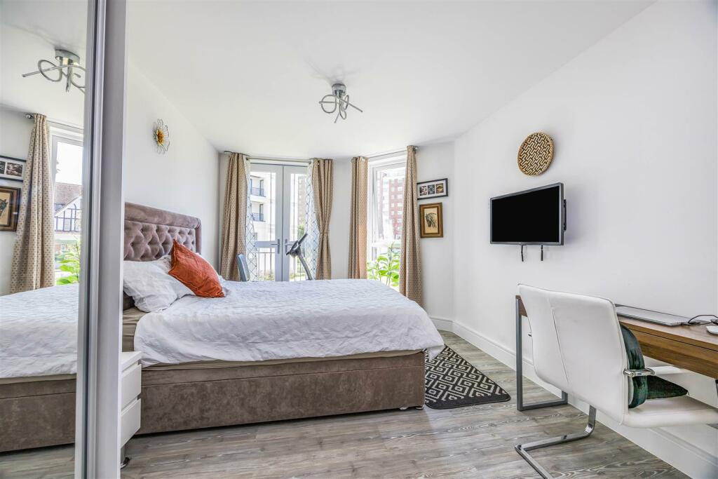 Additional image 15 of West Cliff Road, Bournemouth