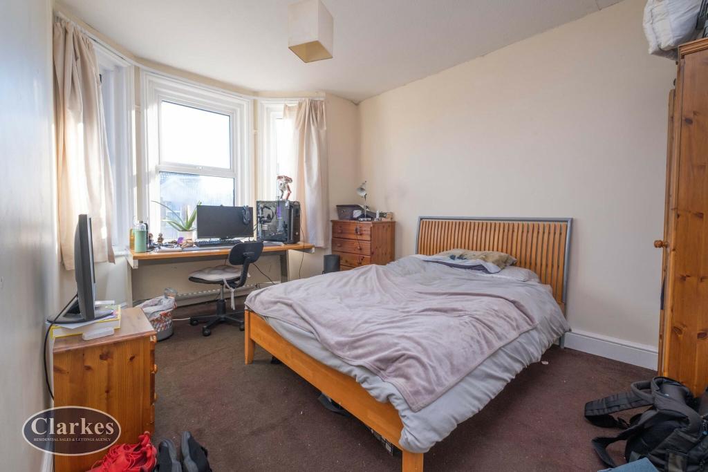 Additional image 4 of Large three bedroom first floor flat