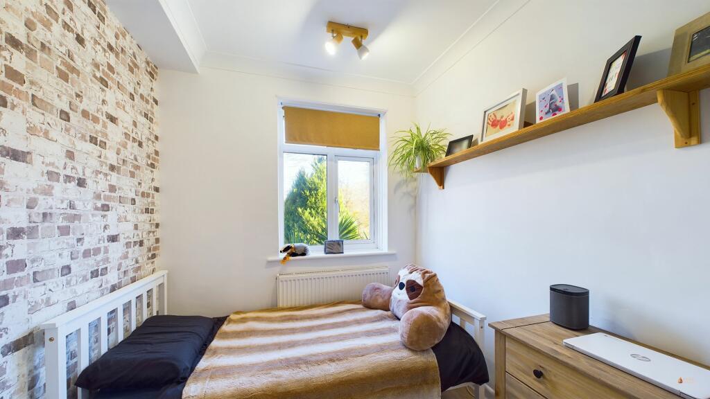 Additional image 12 of Manor Road, Lancing, BN15