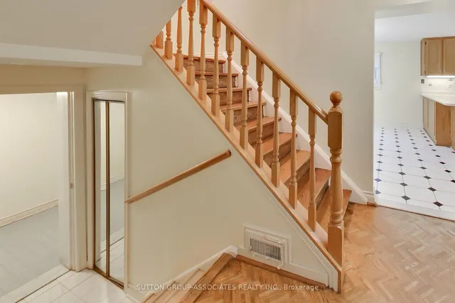 Additional image 20 of 1 Burlington Cres