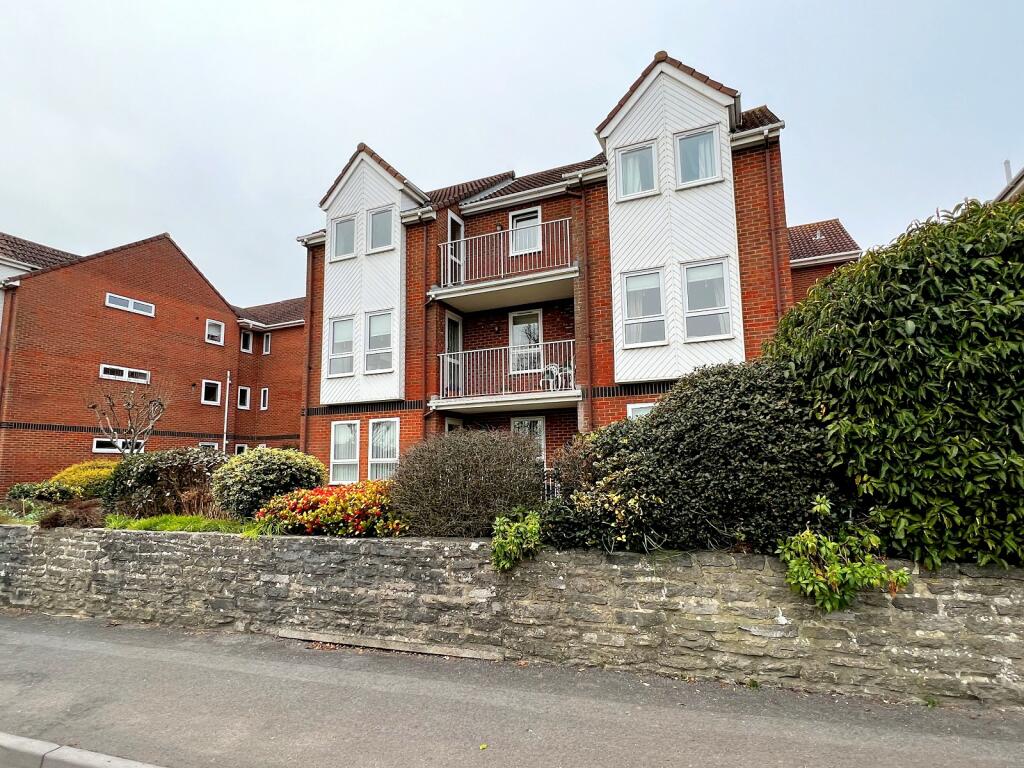 Additional image 3 of 34-36 Whitefield Road, New Milton, Hampshire. BH25 6DF