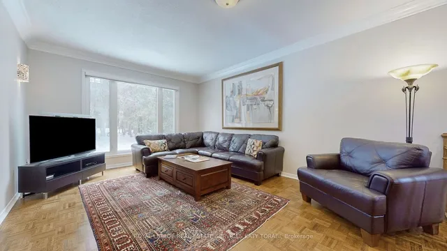 Additional image 3 of 52 Leacock Cres