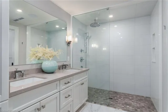 Additional image 30 of 2060 Lakehsore Rd Unit 1201