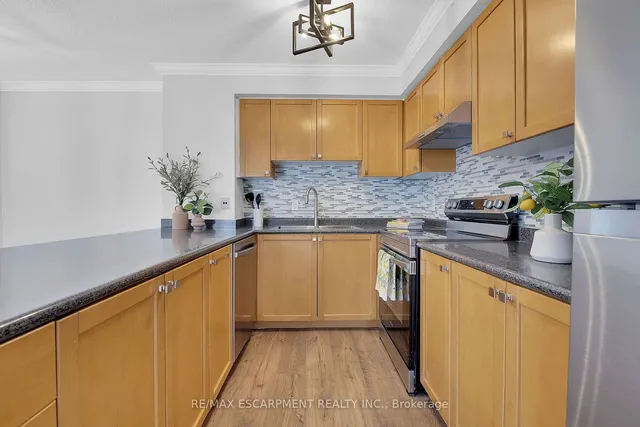 Additional image 13 of 1701 Lampman Ave Unit 404