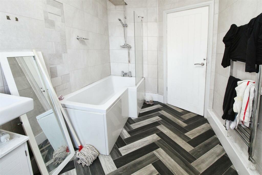 Additional image 4 of Hampden Place, Bradford, BD5 0JZ