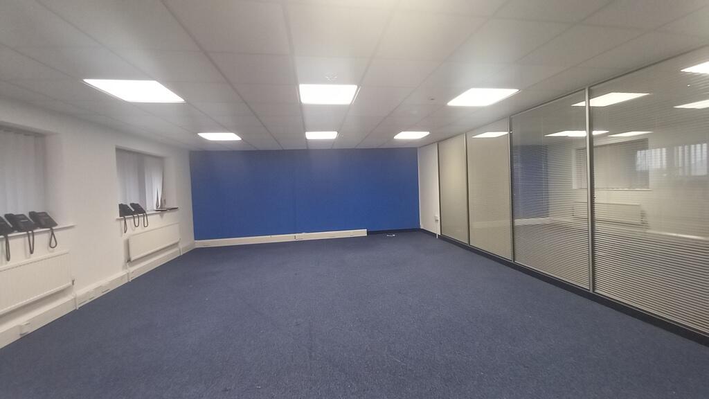 Additional image 4 of Unit 3, Hollowfield Court, Roydsdale Way, Euroway Industrial Estate, Bradford, West Yorkshire, BD4 6SE