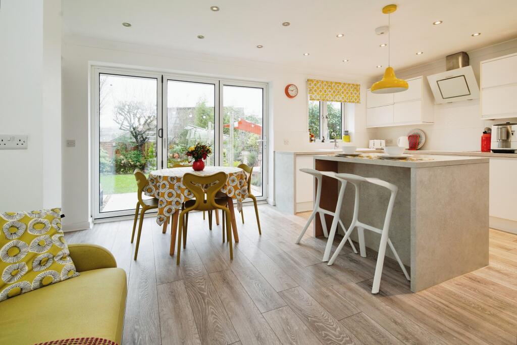 Additional image 39 of Highview Avenue North, Brighton, BN1