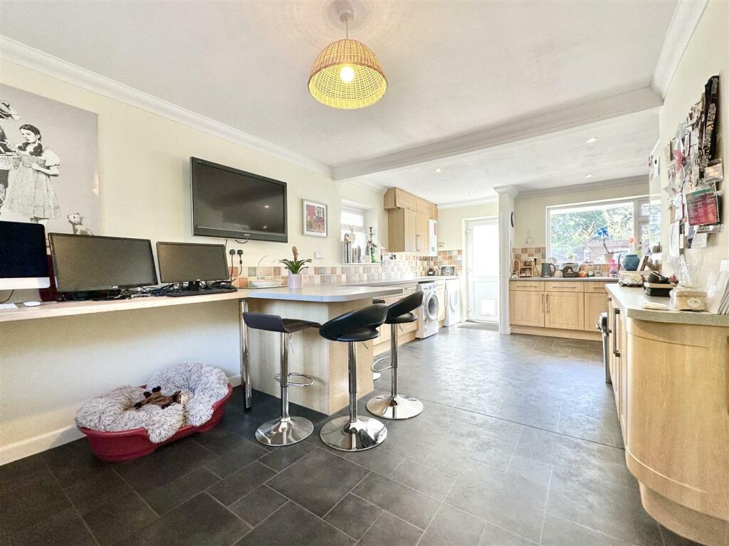 Additional image 7 of Queens Road, Ferndown