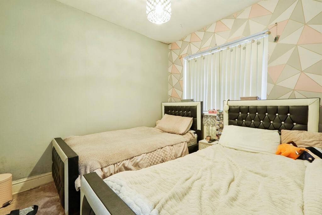 Additional image 12 of Duchy Avenue, BRADFORD